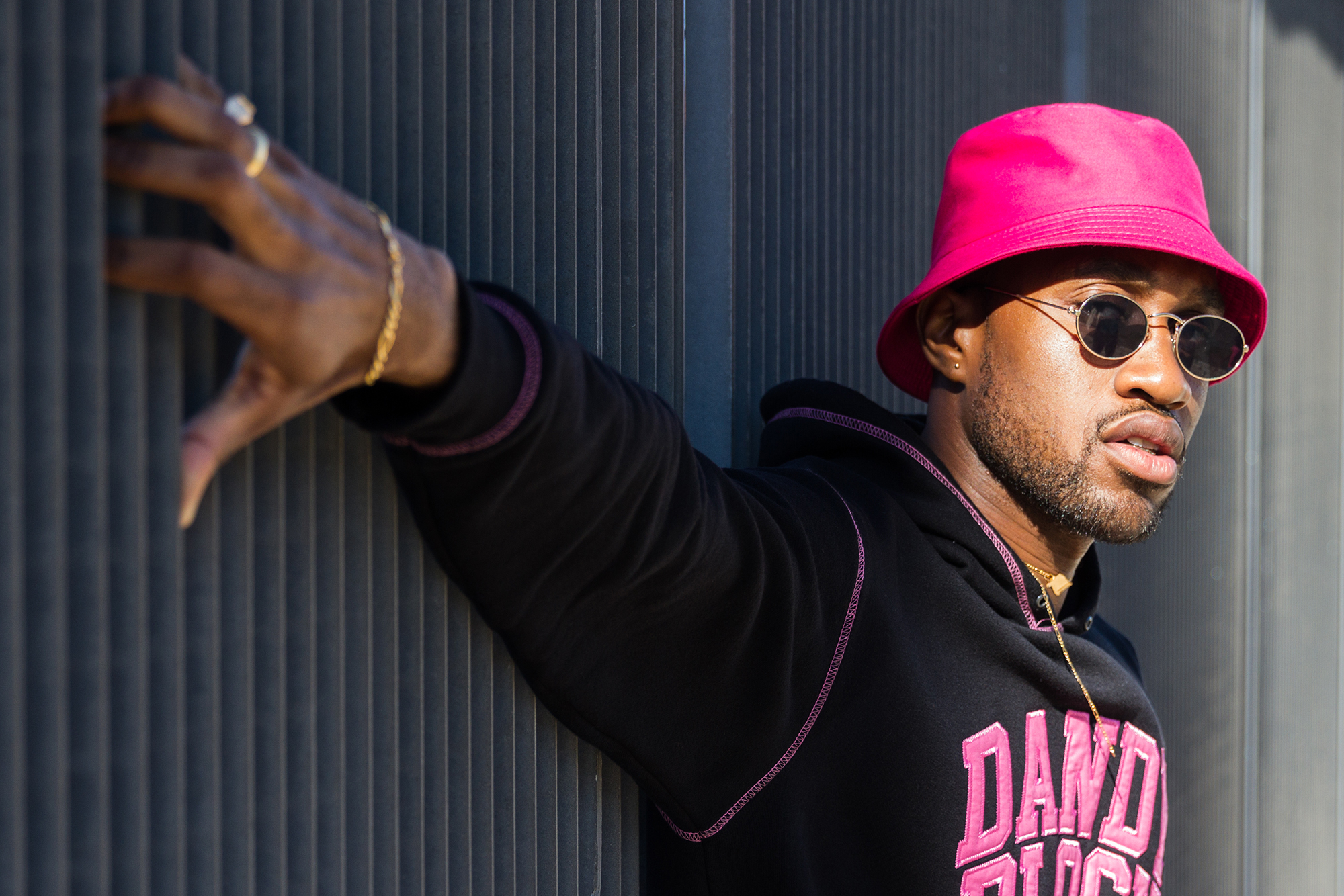 Cozzy. dá-nos "Antes de +" como entrada do EP "Mais ou Menos"